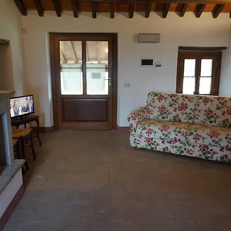 Farm stay Agriturismo Castagneto Picci *